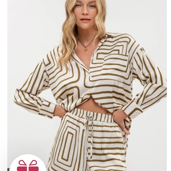 Stylish Olive and White Geometric Set - Picture 4 of 11